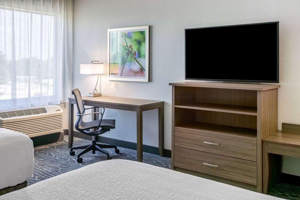 La Quinta Inn & Suites By Wyndham Валдоста Номер фото