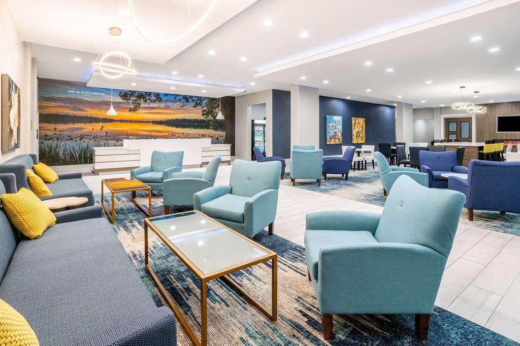 La Quinta Inn & Suites By Wyndham Валдоста Интерьер фото