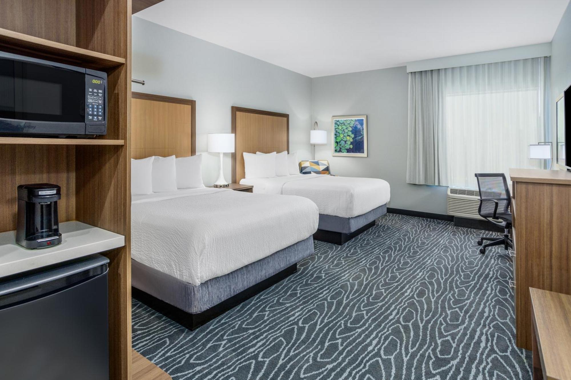 La Quinta Inn & Suites By Wyndham Валдоста Экстерьер фото