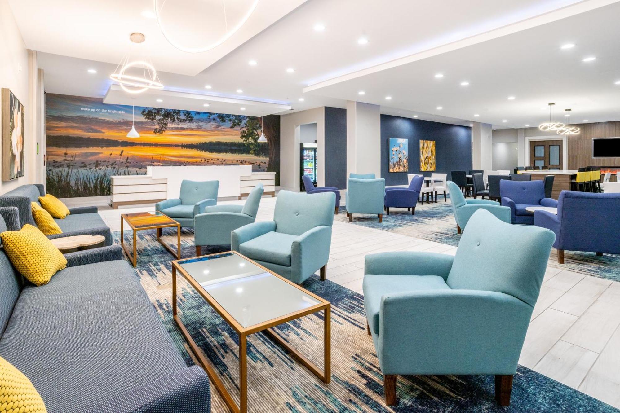 La Quinta Inn & Suites By Wyndham Валдоста Экстерьер фото