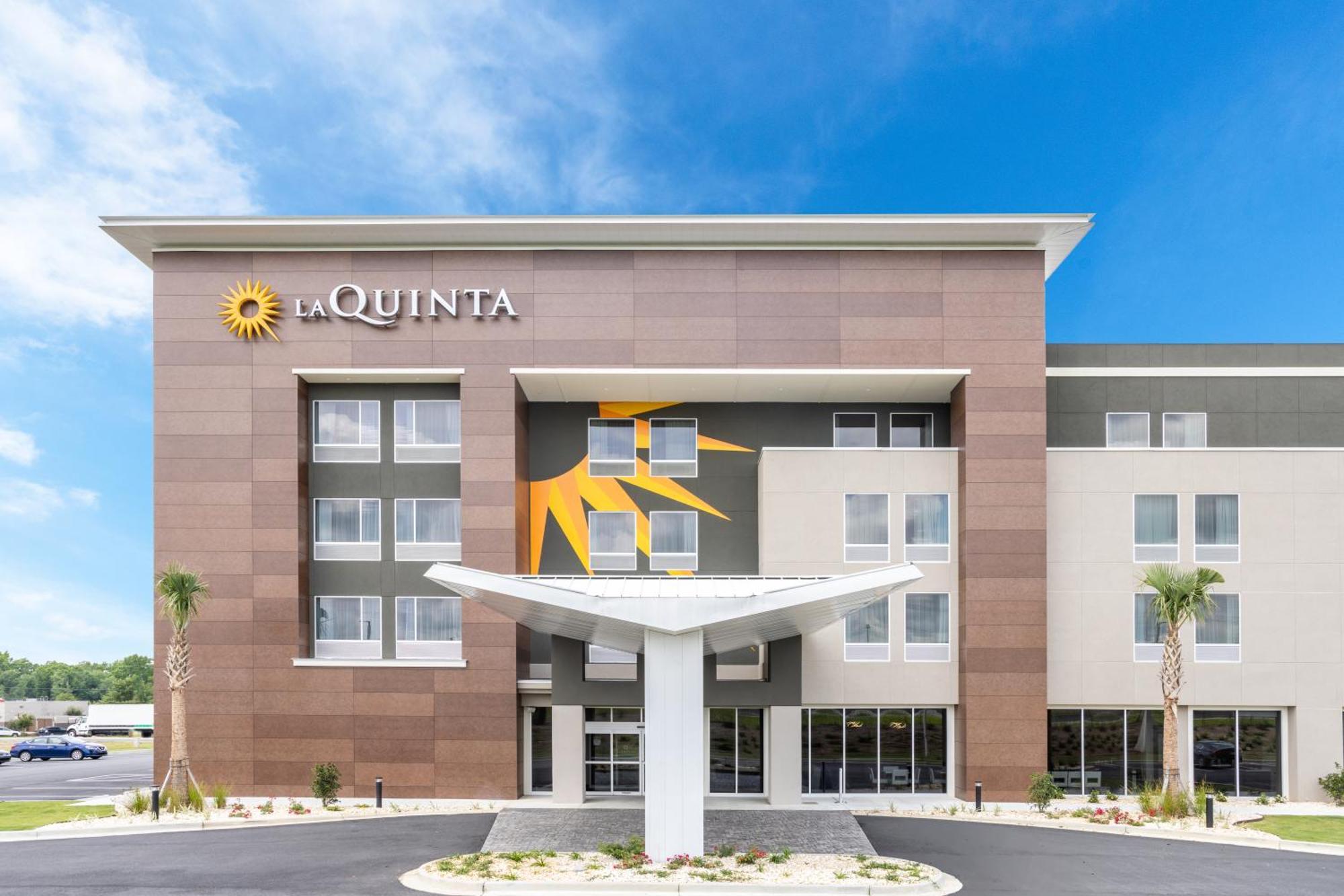 La Quinta Inn & Suites By Wyndham Валдоста Экстерьер фото